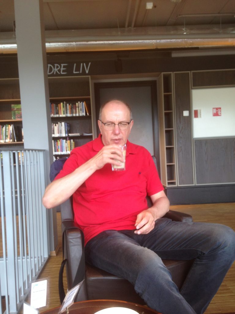 mit Wolfgang in Oslo unterwegs - hier in Furuset in der neuen BIbliothek
